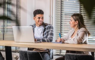 Wij zitten klaar om u te ondersteunen bij uw recruitmentstrategie.