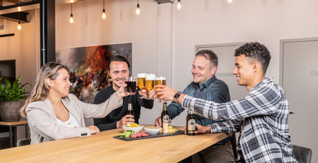Wij zijn er als recruitmentpartner en zorgen samen voor een sterk werkgeversmerk.